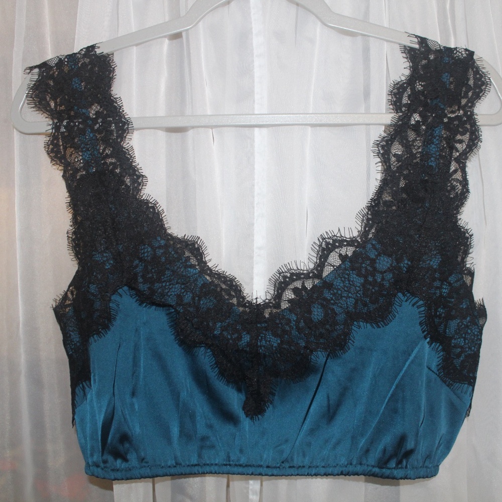 Beautiful Akaiv Women's Blue Lace detail bralette/cropped top